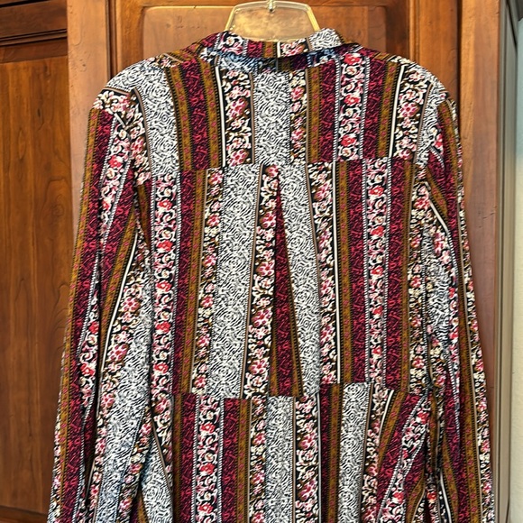 Natural Life - Women’s Button Up Dress.  Size : L.  Only worn once!  Like New!! - Picture 5 of 6